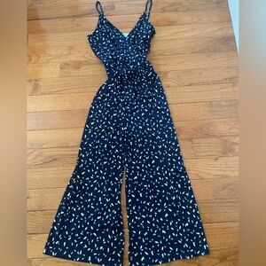 Kaileigh Navy White Print Wide Leg Jumpsuit Size M Sleeveless Tie Waist